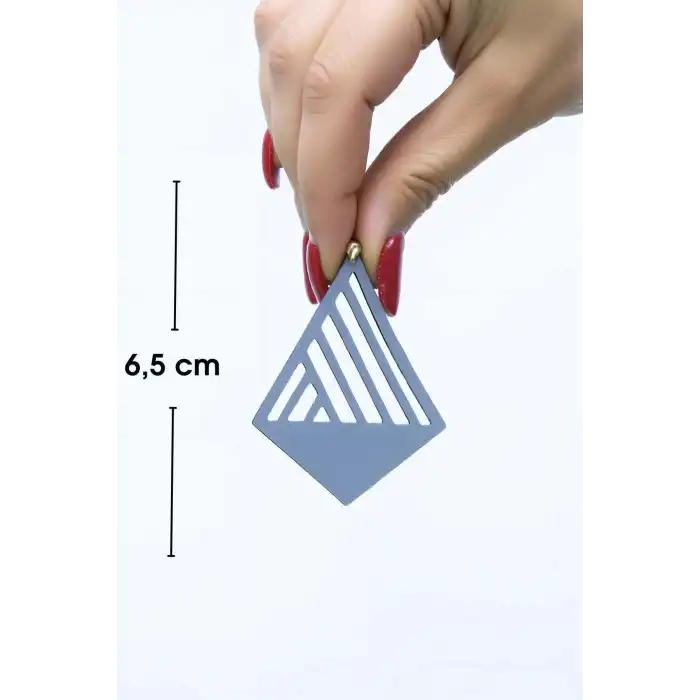 Beyaz Reflektörlü Üçgen Küpe, Şık Lazer Kesim Küpe - APBJ007