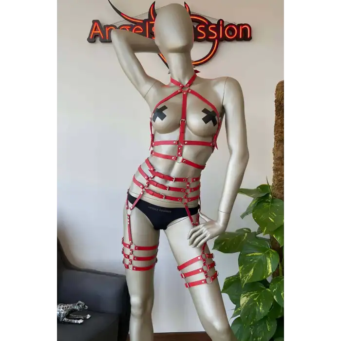 Fantazi İç Giyim Modelleri Kırmızı Deri Fantezi Giyim - APFT524