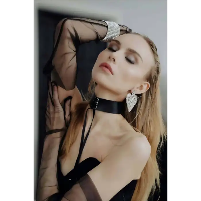 İpli Bağlamalı Şık Deri Tasma - APFT677