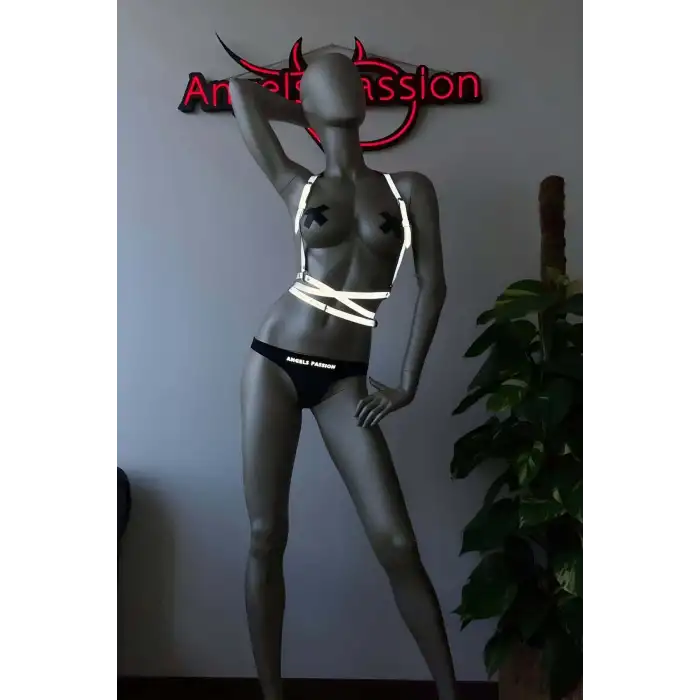 Kadın Fantazi İç Giyim Modelleri Rekflektörlü Harness - APFT198