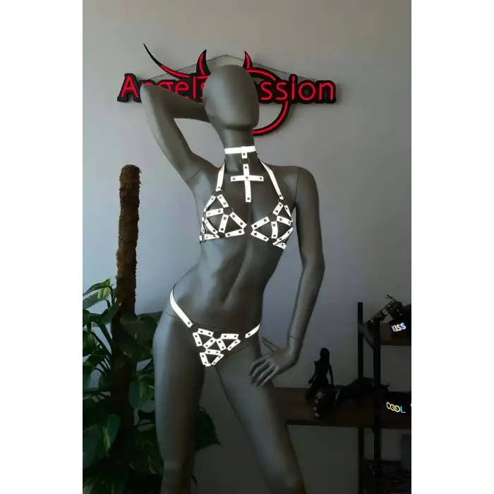 Karanlıkta Parlayan Seksi Reflektörlü Sütyen Takım - APFT464