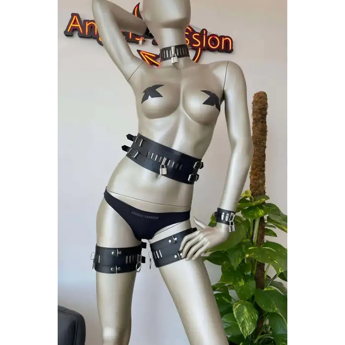 Kilit Detaylı Kışkırtıcı Deri Harness Takım - APFT483
