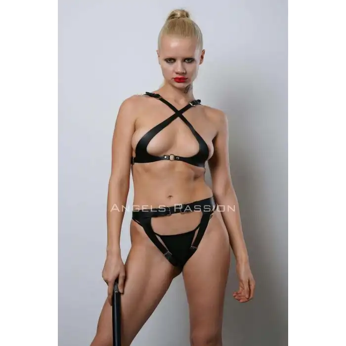 Kırbaçlı Deri Fantezi Takım, Ağı Açık Deri Külot Fantezi Giyim, Şık Deri İç Giyim Takım - APFT1352