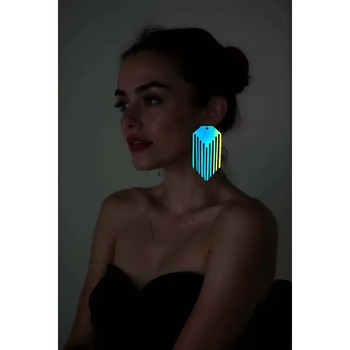 Rainbow Reflektörlü Püsküllü Küpe, Şık Lazer Kesim Küpe - APBJ016