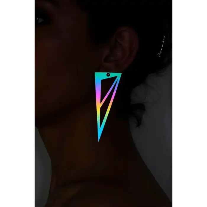 Rainbow Reflektörlü Üçgen Küpe, Şık Lazer Kesim Küpe - APBJ002