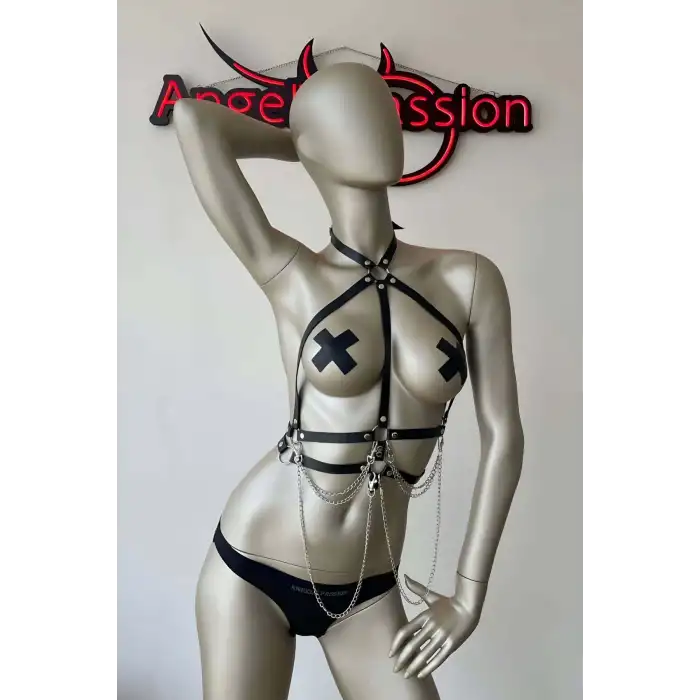 Siyah İç Çamaşır Modelleri Fantazi Deri Harness