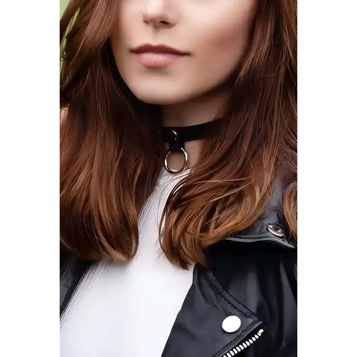 Ucu Halkalı Şık Deri Tasma Kolye - APFT253