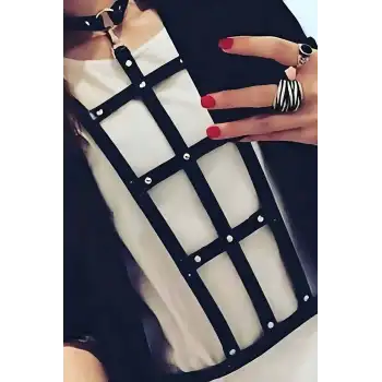 Dikdörtgen Detaylı Şık Deri Harness - APFT4