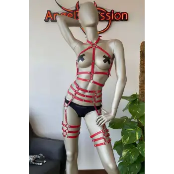 Fantazi İç Giyim Modelleri Kırmızı Deri Fantezi Giyim - APFT524