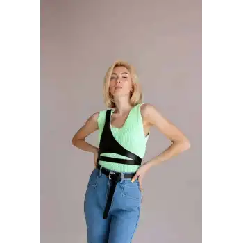 Üçgen Giysi Göğüs Kemeri, Tek Omuzdan Askılı Deri Harness - APFT1120