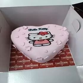 Hello Kitty Temalı Butik Pasta