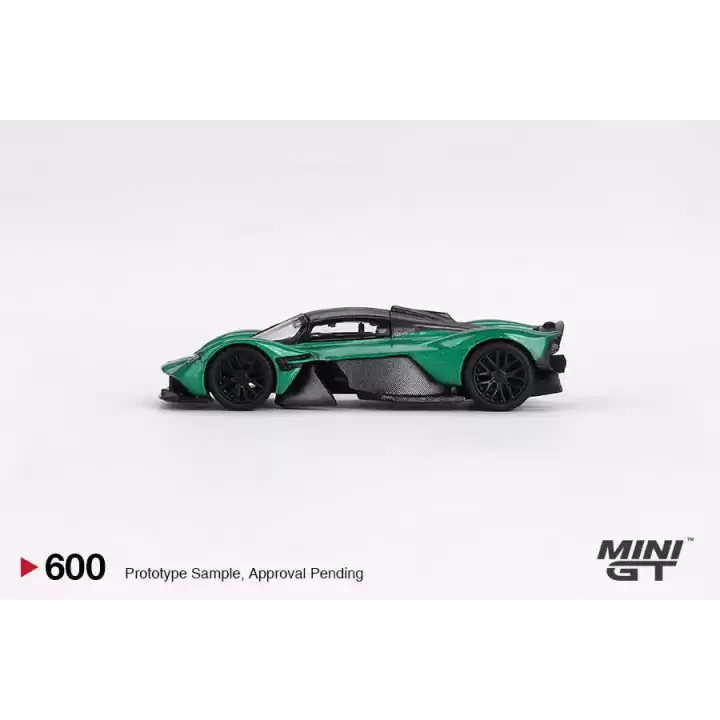 Mini GT 1/64 Aston Martin Valkyrie Aston Martin Racing Green MGT00600