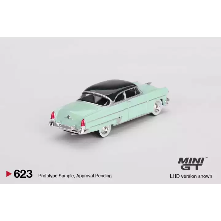 Mini GT 1/64 Lincoln Capri 1954 Parklane Green / Bloomfield Green MGT00623