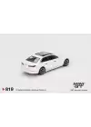 Mini GT 1/64 BMW i7 xDrive60 Mineral White MGT00819