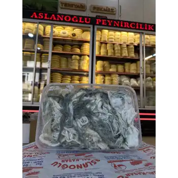Kars Yeşil Çeçil Peyniri 1 kg