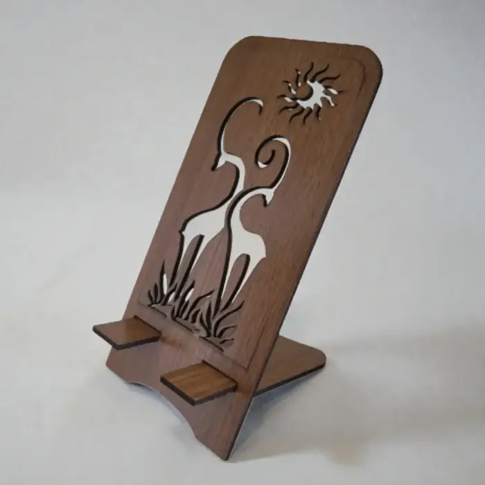 Ahşap MDF Telefon Standı – Geyik Figürlü Estetik Seri (8.5x17.5 cm)