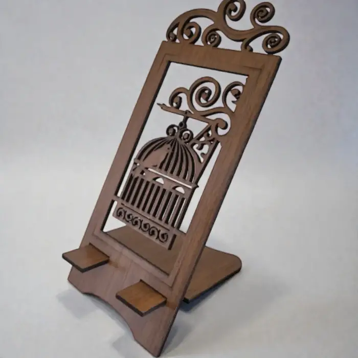 Ahşap MDF Telefon Standı – Kafes Figürlü Dekoratif Model (8.5x17.5 cm)