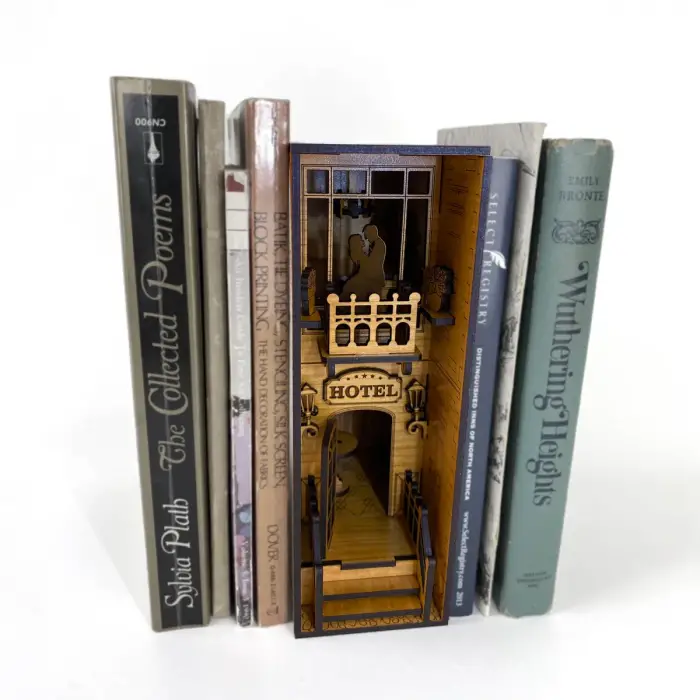 Grand Hotel Book Nook Kitap Tutucu - DIY Minyatür Otel Maket Kit