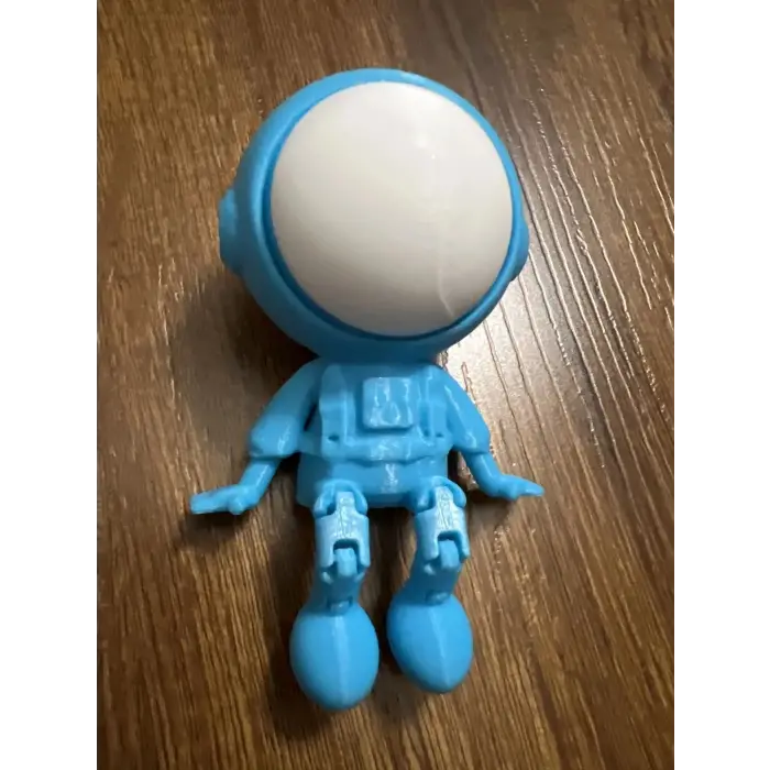 Hareketli Plastik Astronot Figürü (Boyanabilir)