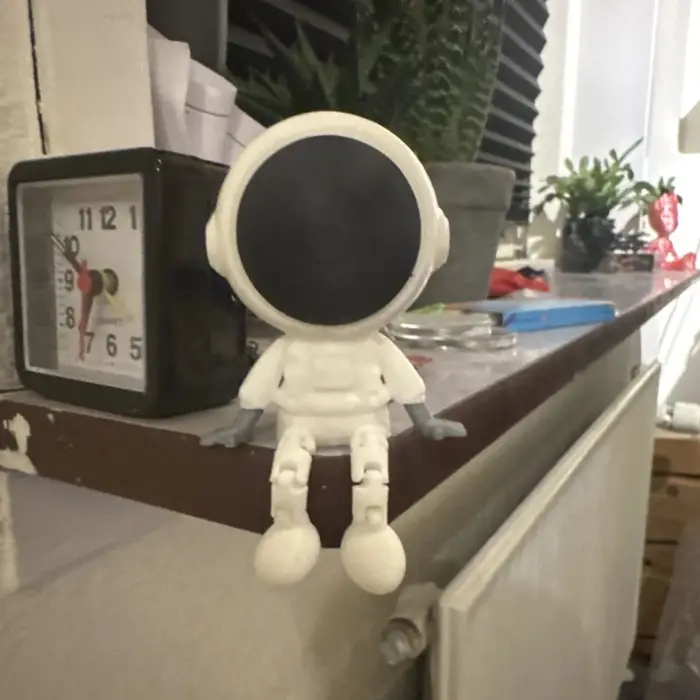 Hareketli Plastik Astronot Figürü (Boyanabilir)