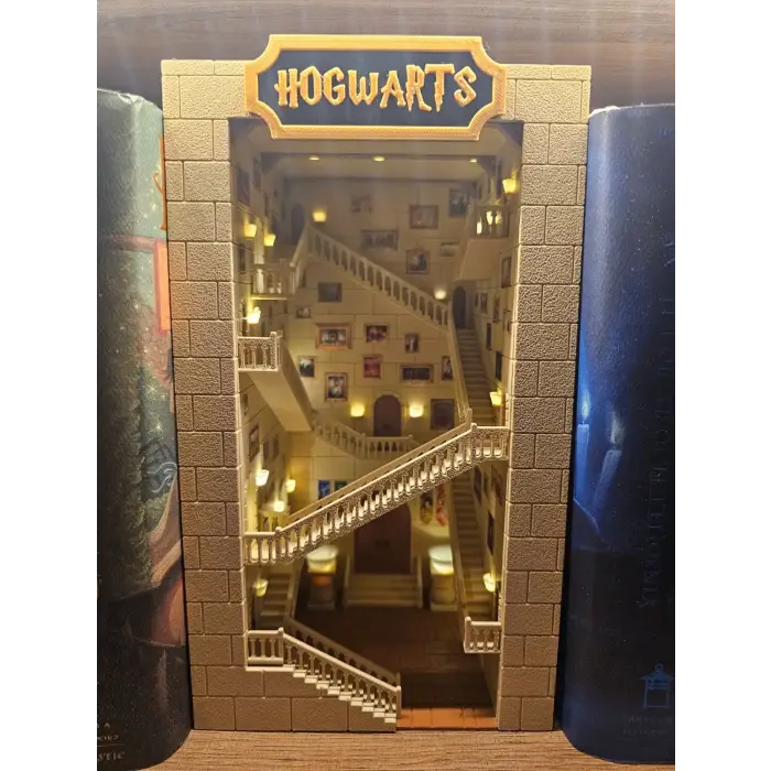 Harry Potter Hogwarts Kalesi Book Nook Kitap Tutucu - DIY 25cm Dev Minyatür Maket Kit