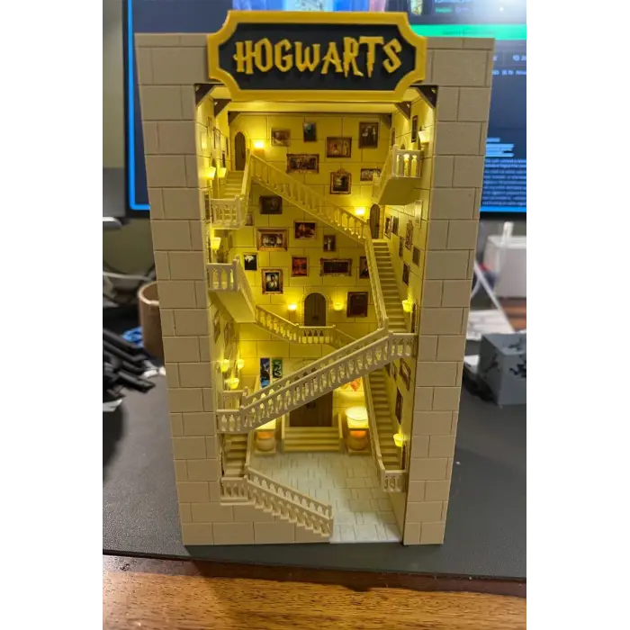 Harry Potter Hogwarts Kalesi Book Nook Kitap Tutucu - DIY 25cm Dev Minyatür Maket Kit