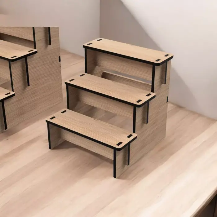 Multi-Step 3 Katlı Ahşap MDF Teşhir Standı Serisi (4 Farklı Boy)