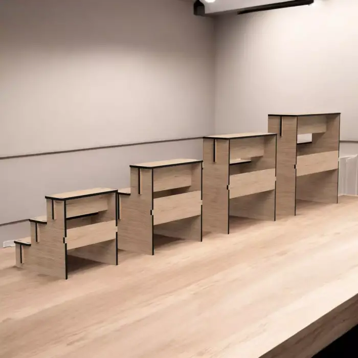 Multi-Step 3 Katlı Ahşap MDF Teşhir Standı Serisi (4 Farklı Boy)