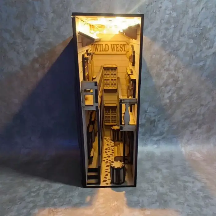 Vahşi Batı Kovboy Kasabası Book Nook Kitap Tutucu - DIY Ahşap Minyatür Maket Kit
