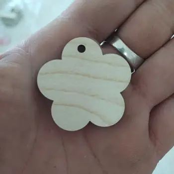 Ahşap MDF Yonca Anahtarlık Ölçü ve Renk Seçimli