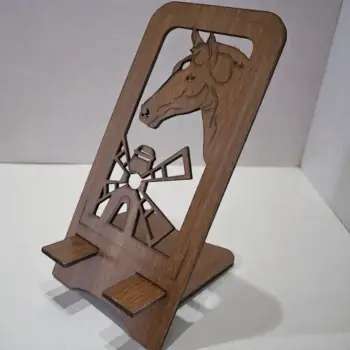 Ahşap MDF Telefon Standı – At Figürlü Dekoratif Model (8.5x17.5 cm)