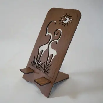 Ahşap MDF Telefon Standı – Geyik Figürlü Estetik Seri (8.5x17.5 cm)