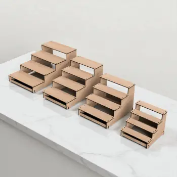Quadro-Step 4 Raflı Ahşap MDF Teşhir Standı Serisi (Ölçü Seçimli)