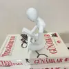 Kitap Okuyan Figür PLA – İskandinav Tarzı Dekoratif Biblo Heykel