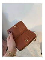 Fiyonk Detaylı Süet Kadın Cüzdan