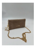 Kadın Süet Zincir Askılı Charm Detaylı Clutch Çanta