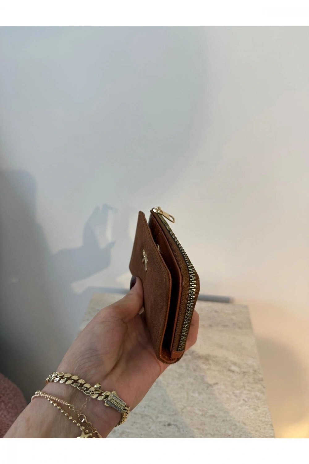 Fiyonk Detaylı Süet Kadın Cüzdan