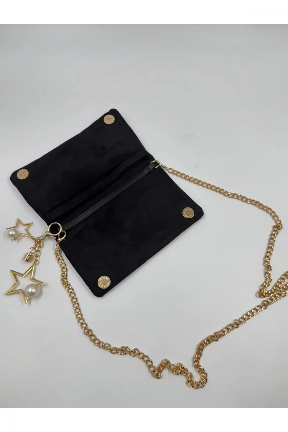 Kadın Süet Zincir Askılı Charm Detaylı Clutch Çanta