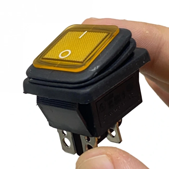 IC-104W Geniş Körüklü Işıklı Anahtar On-Off 4P Sarı