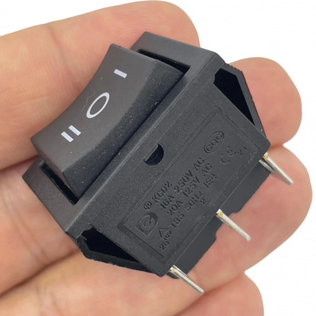 IC-110 Geniş Işıksız Yaylı Anahtar Mom-Off-Mom 6P