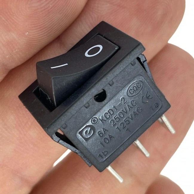 IC-125 Mini Işıksız Yaylı Anahtar OFF-MOM 3P