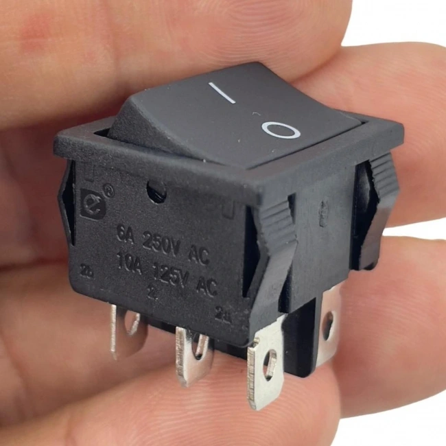 IC-129 Orta Boy Işıksız Anahtar On-On 6P Siyah