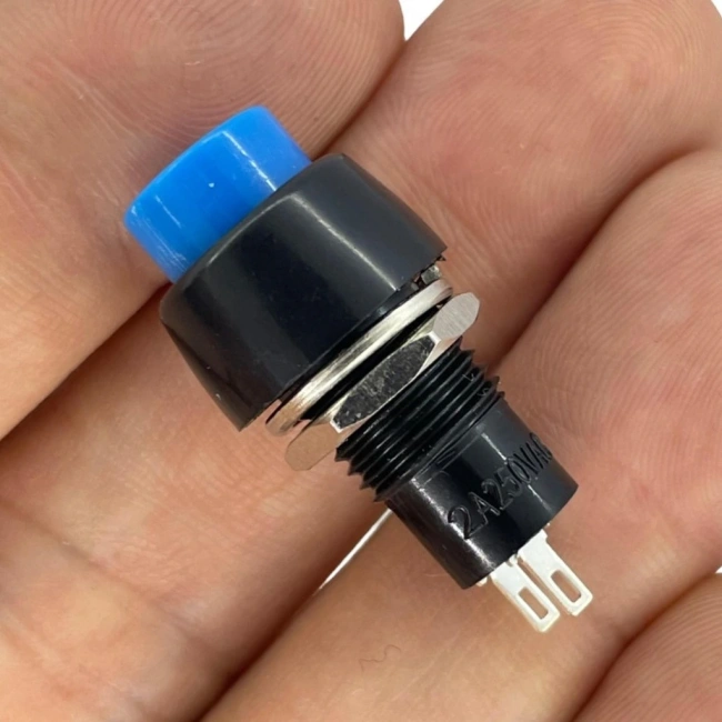 IC-190 Mavi Buton Yuvarlak Plastik Kalıcılı 10mm