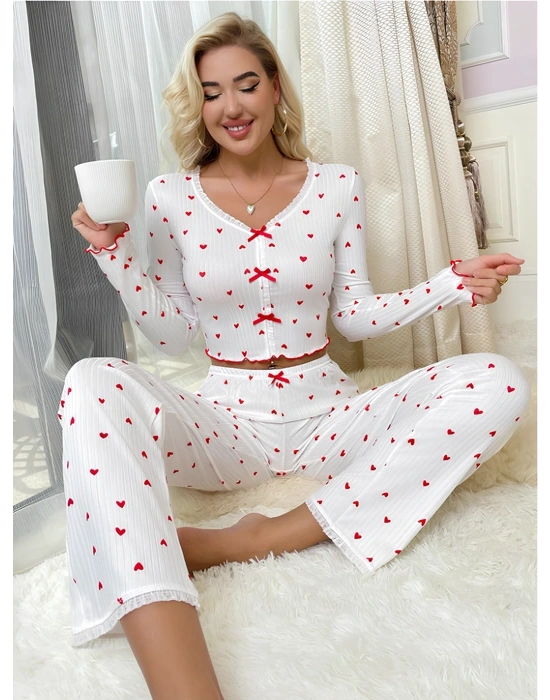 Beyaz Uzun Kollu Pamuklu Kalpli Fiyonklu Pijama Takım