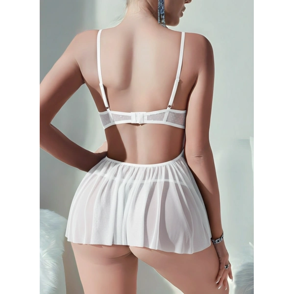 Beyaz Dantel Detaylı Puantiyeli Şık Gecelik Takımı Tanga Hediyeli