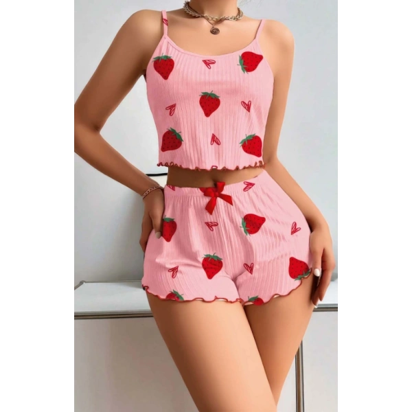 Kadın Pembe Pamuklu Çilek Desenli Şortlu Pijama Takımı