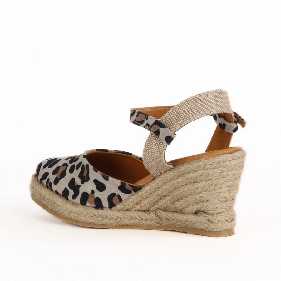 Leopar Süet Kadın Dolgu Topuklu Sandalet