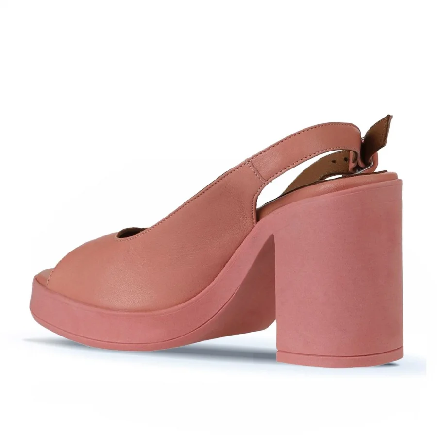 Pembe Deri Kadın Topuklu Sandalet