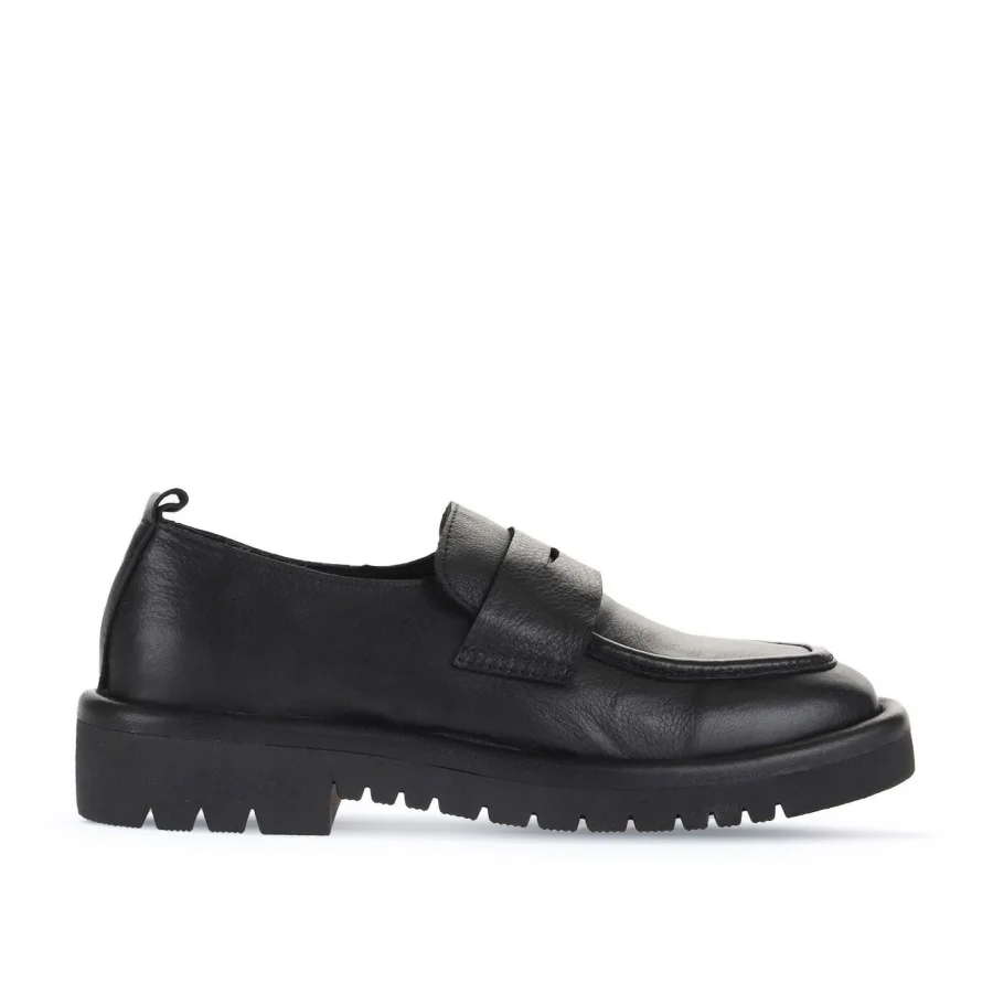 Siyah Deri Kadın Loafer
