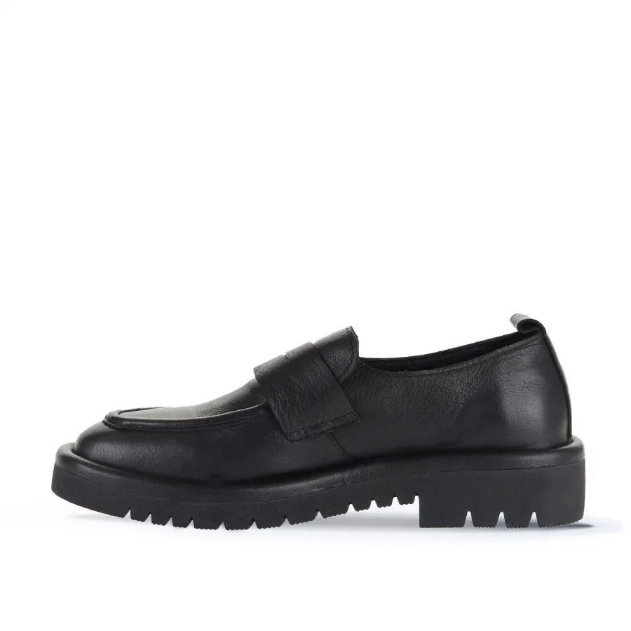 Siyah Deri Kadın Loafer